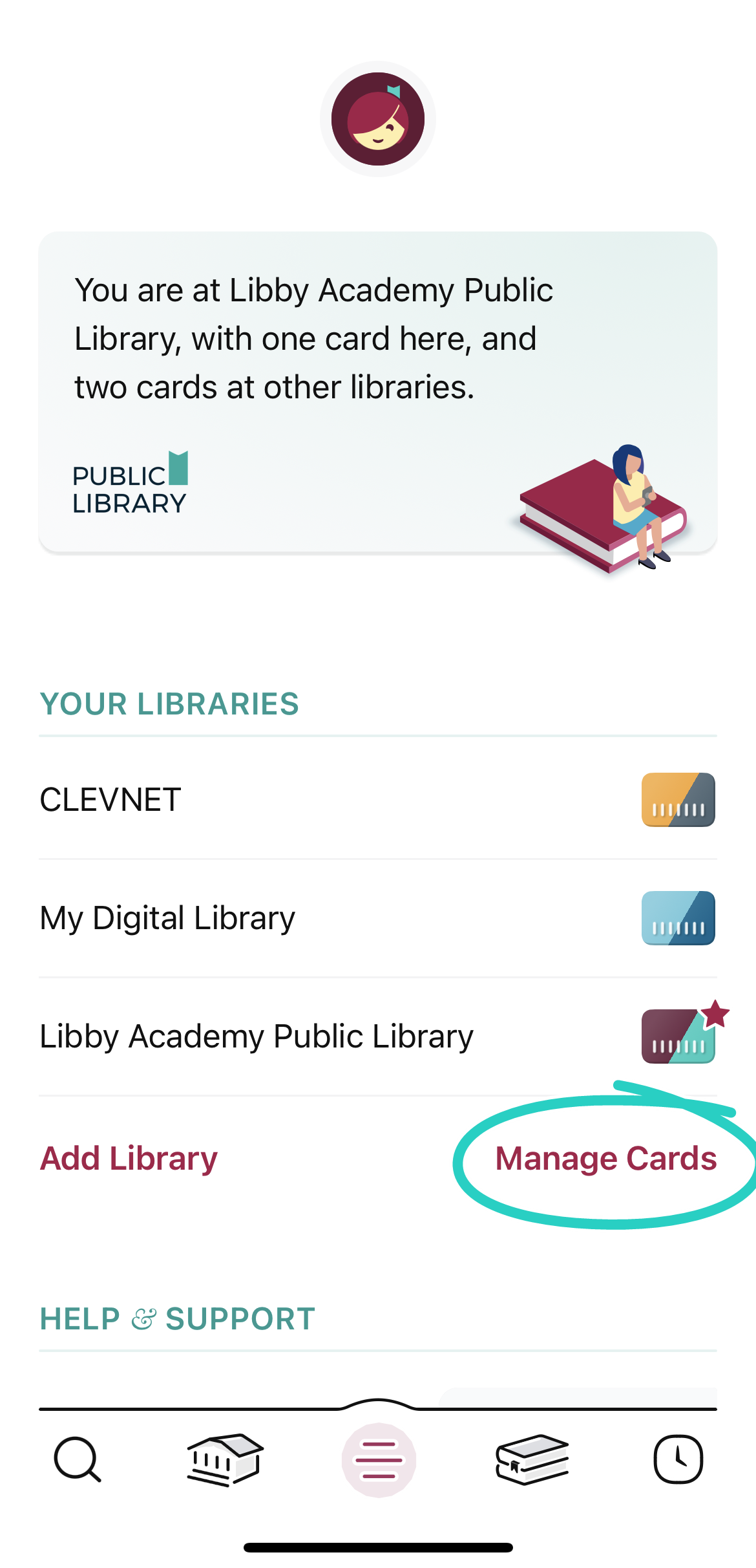 Ссылка «Управление абонементами» отображается под сохраненными библиотеками в меню Libby.
